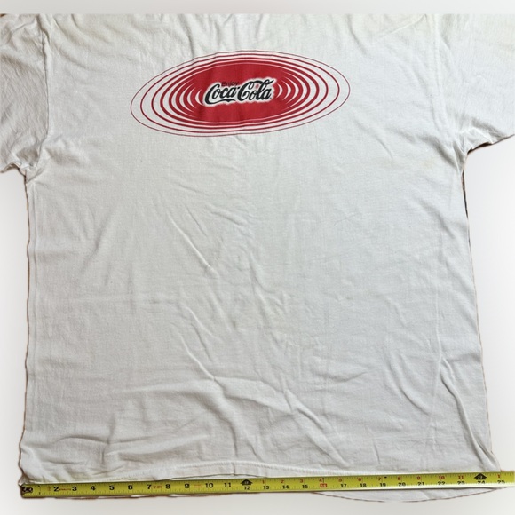 Vintage 2000s Coca-Cola T-Shirt - Picture 7 of 7